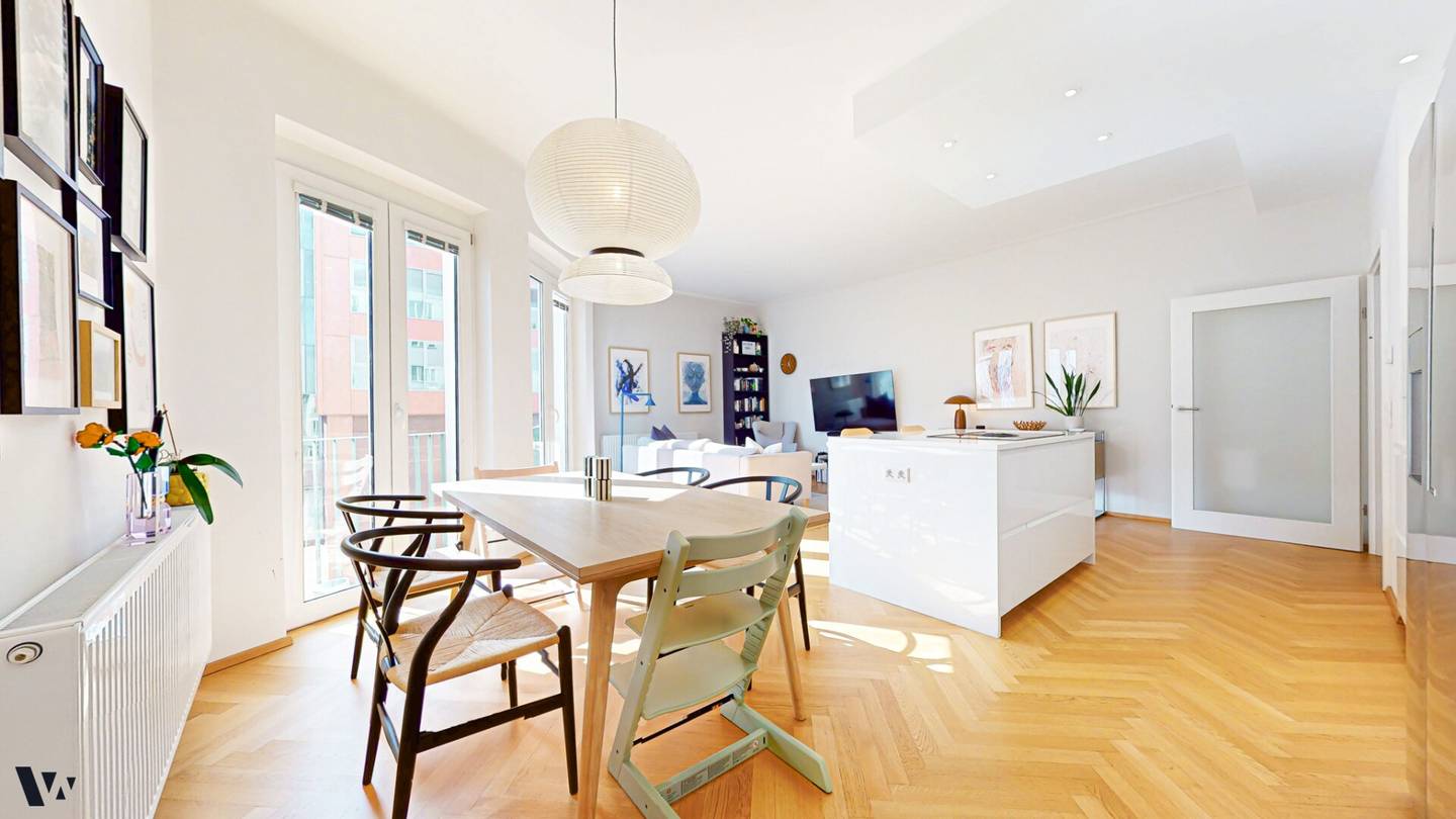 FAMILIENTRAUM MIT STEPHANSDOMBLICK I SONNIGE 4-ZIMMER-WOHNUNG NAHE STADTPARK