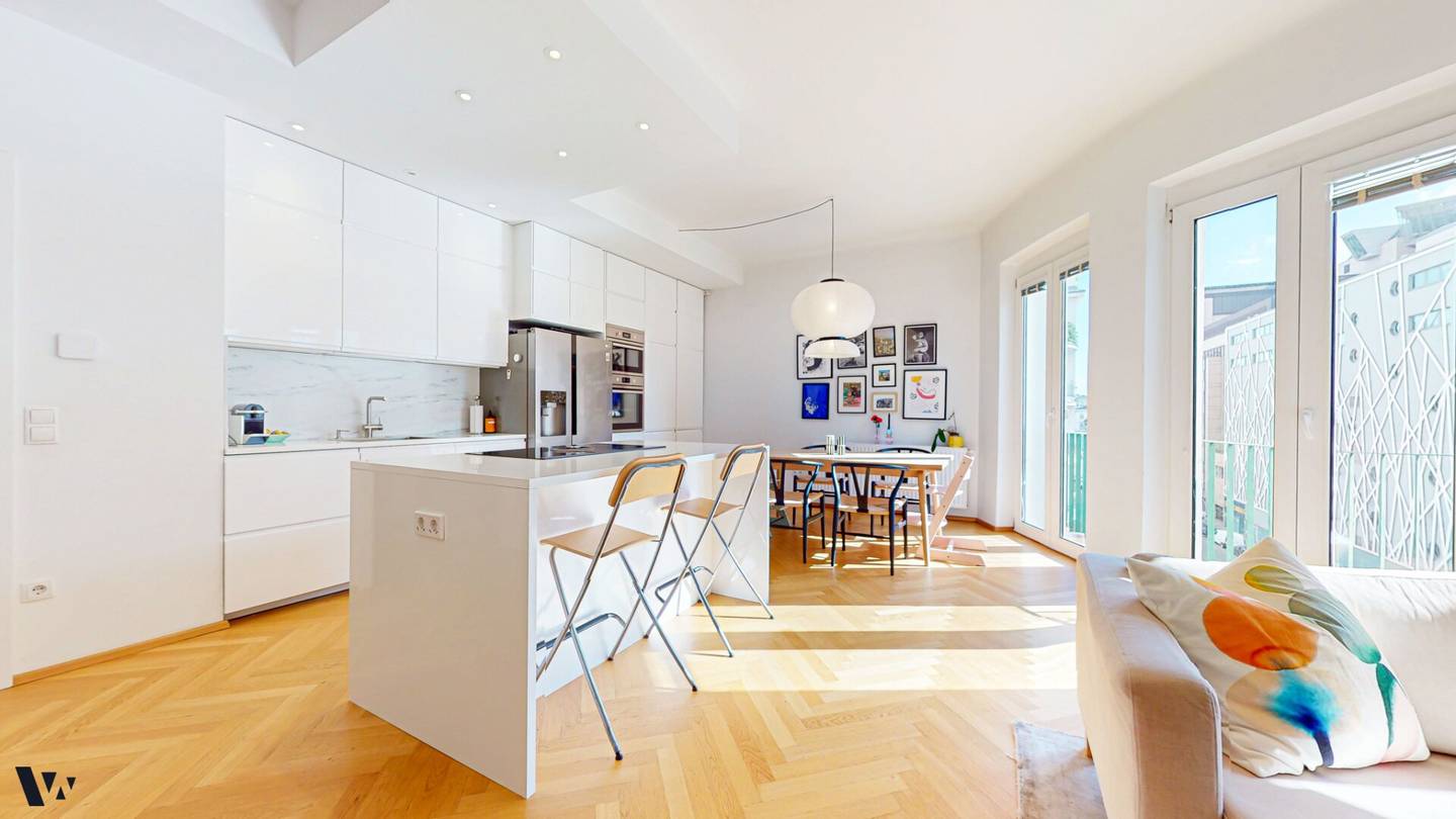 FAMILIENTRAUM MIT STEPHANSDOMBLICK I SONNIGE 4-ZIMMER-WOHNUNG NAHE STADTPARK