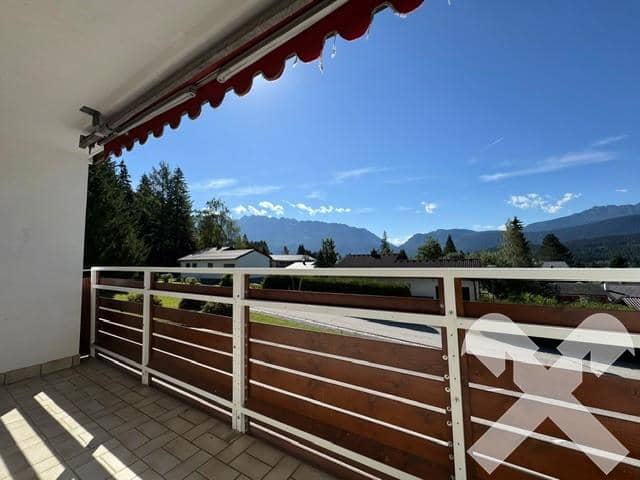 Frisch renovierte Ferienwohnung mit Balkon und Freiplatz