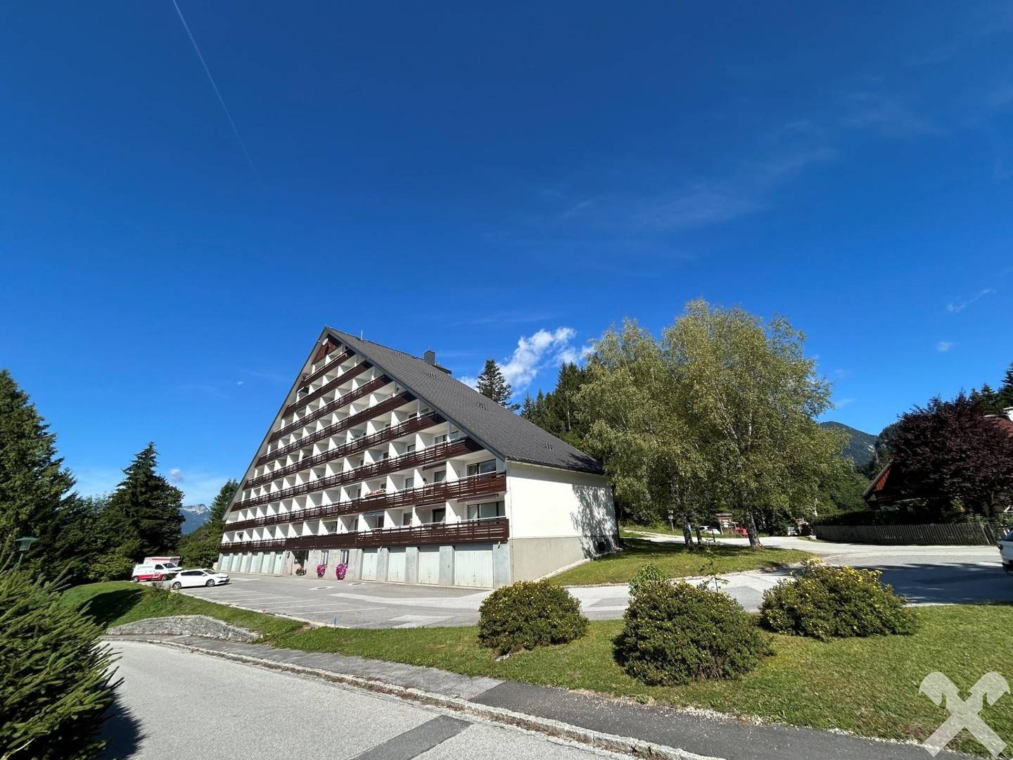Frisch renovierte Ferienwohnung mit Balkon und Freiplatz