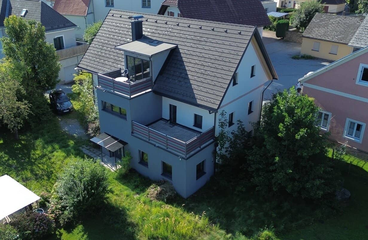 Historic, renovated village house in a central location for living and working and still in the green
