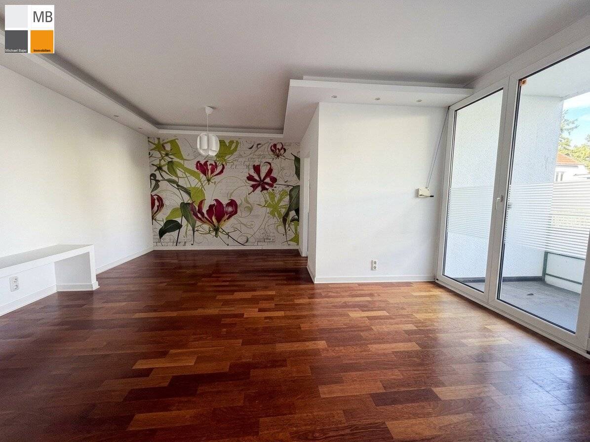 Near Hospital: Loggia and TOP Infrastructure I MB IMMOBILIEN