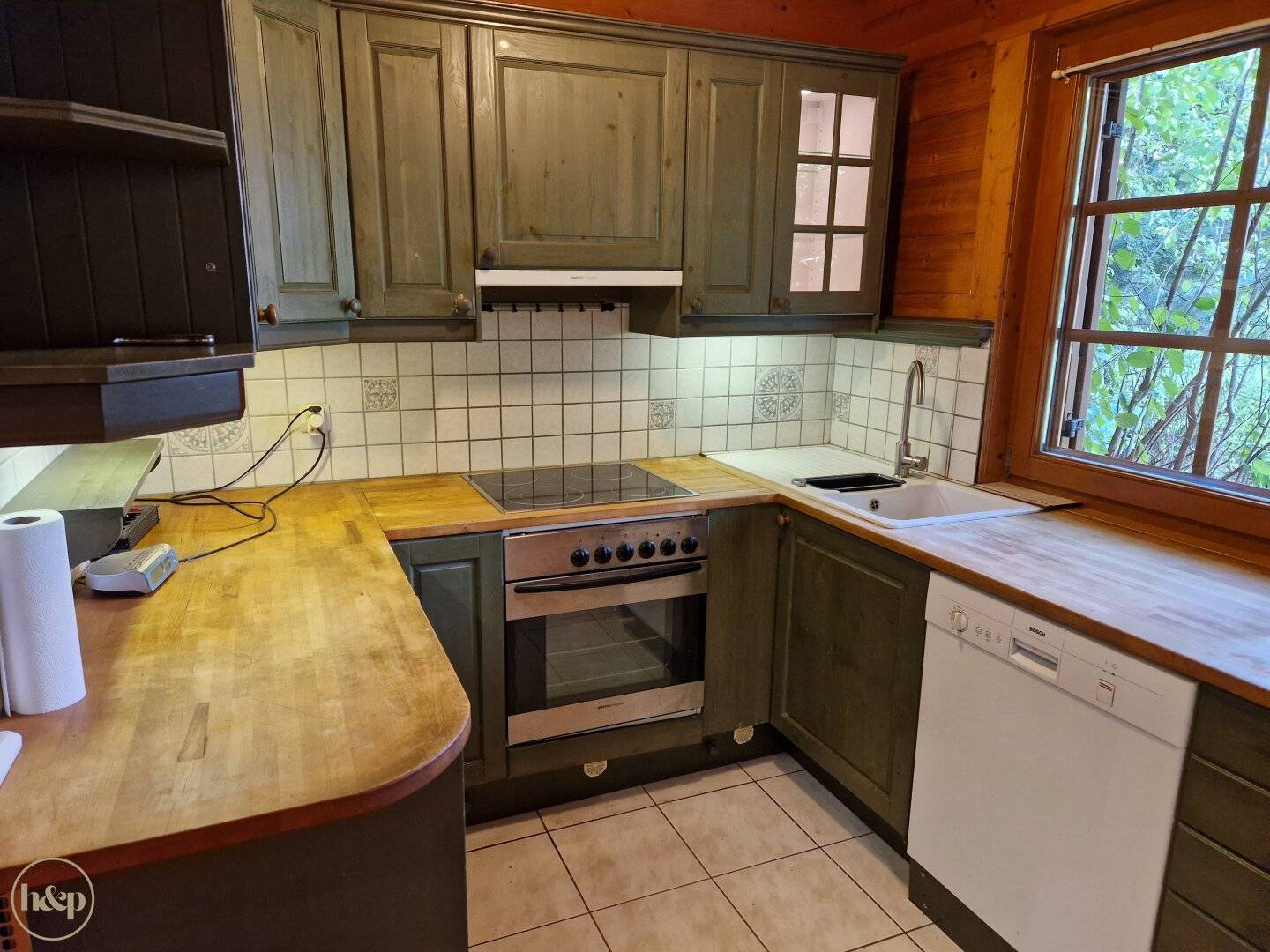 Move in and feel at home! Charming Elk house awaits you