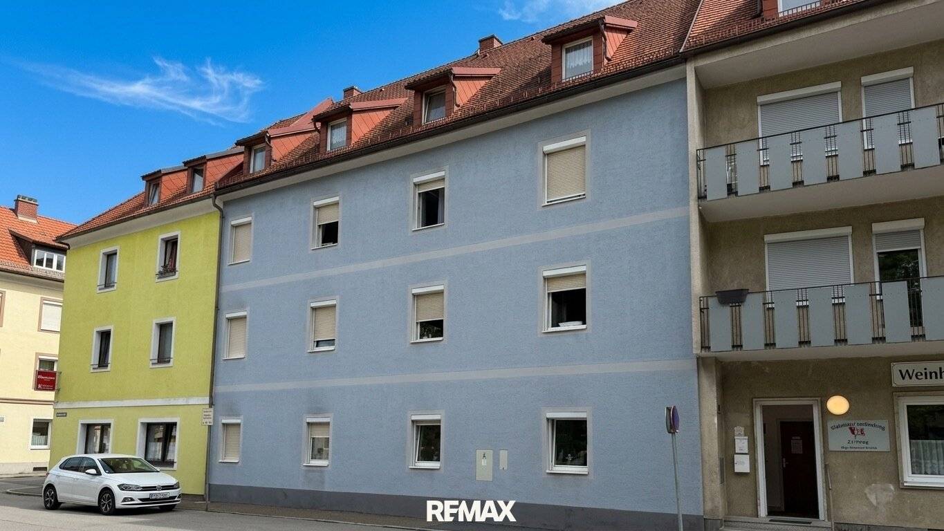 Fully let tenement investment property in Zeltweg | 8 apartments, 2 garages &amp; ongoing rental income