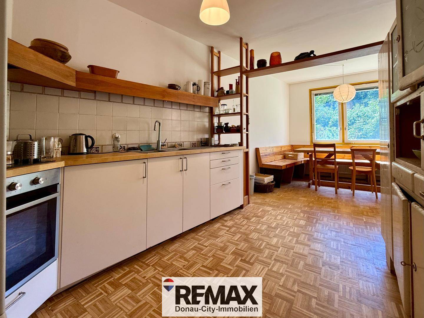 Südseitige Wohnung mit Terrasse und Gartennutzung