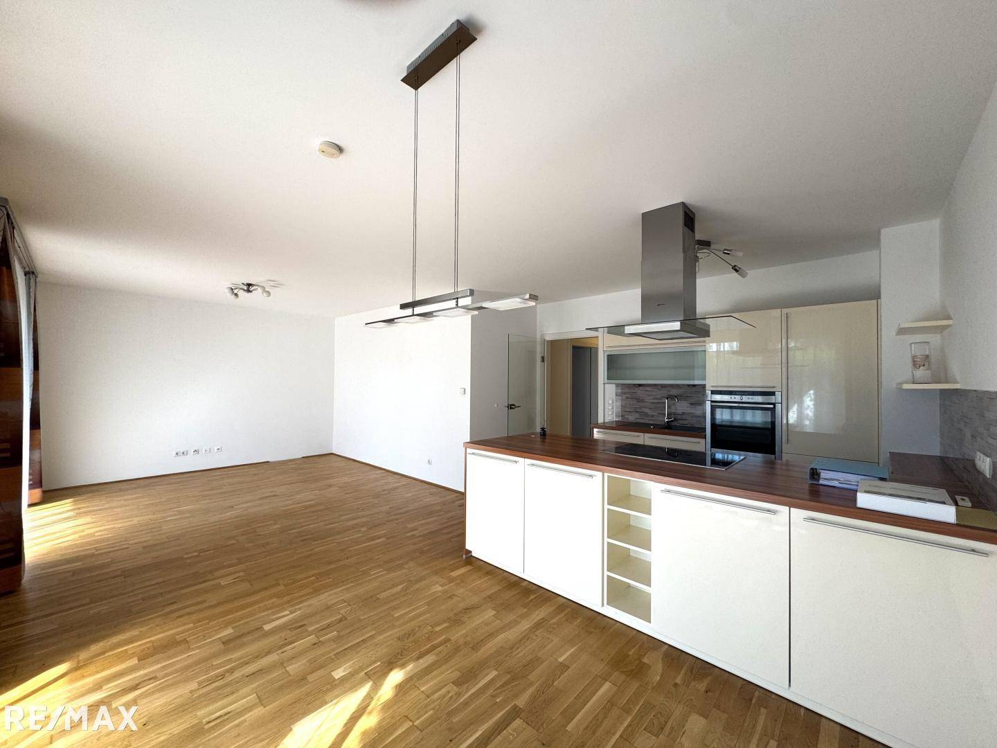 Wohnung mit sonnigem Eigengarten und Lift