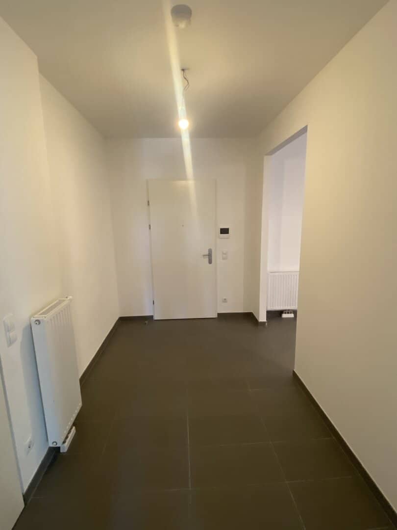 Großzügige 2 Zimmer Wohnung