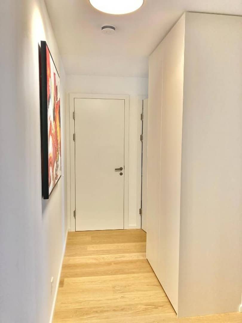 Hell frisch renovierte Wohnung mit Balkon