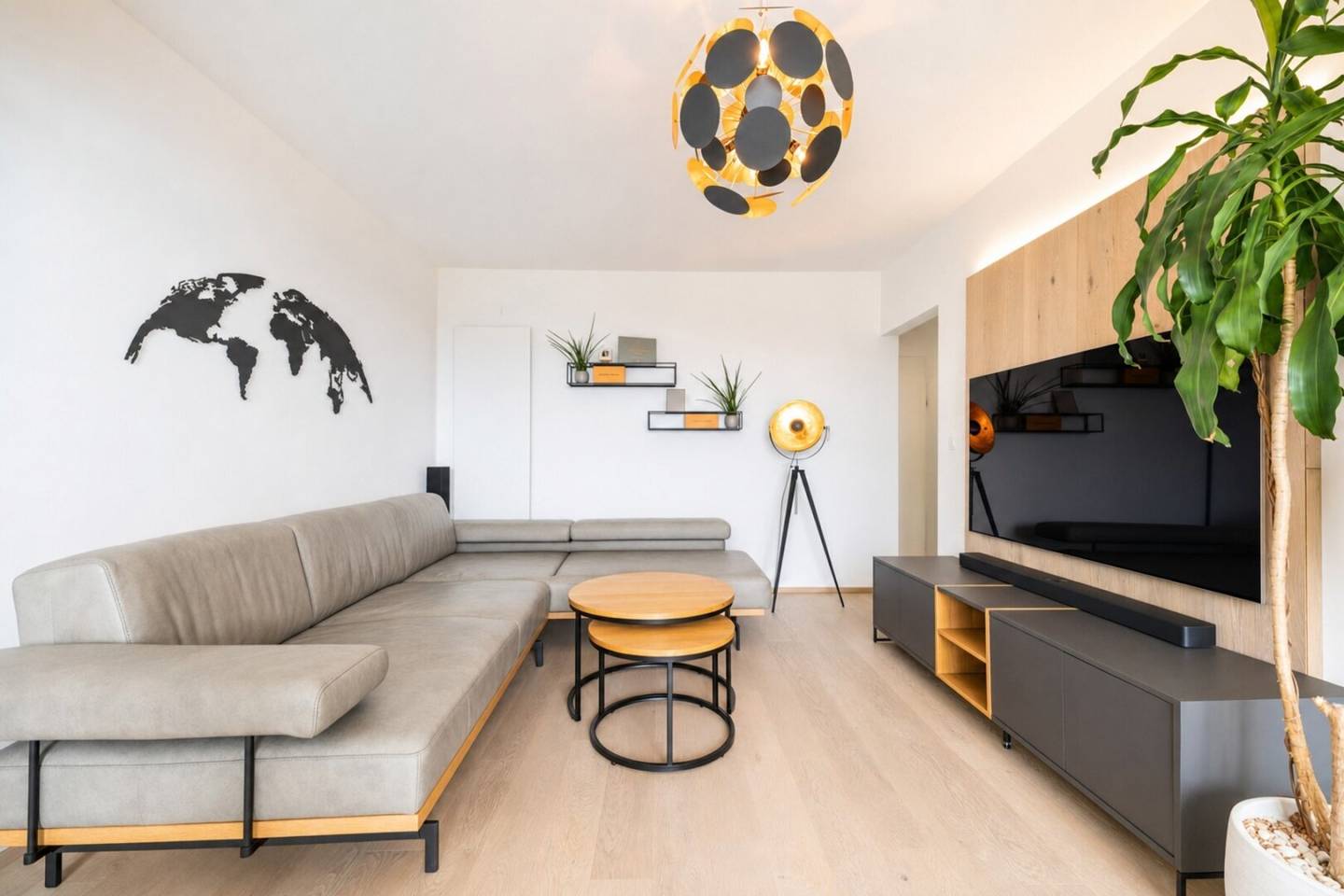 Weitblick über Graz | Wunderschön sanierte 3-Zimmer-Wohnung mit uneinsichtigem Balkon