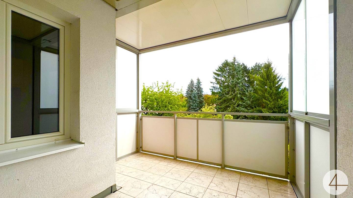 Cozy oasis with loggia 3 room apartment in great quiet location with green view