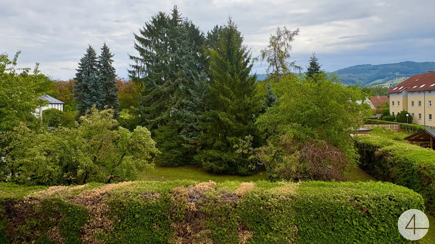Cozy oasis with loggia 3 room apartment in great quiet location with green view