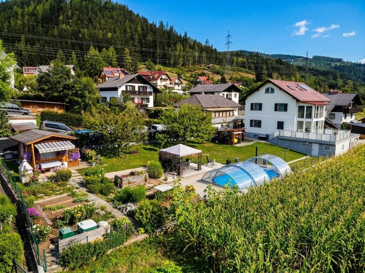 Viel Platz, Ruhe und Aussicht – Wohnhaus mit Pool in Top-Lage von Mürzhofen