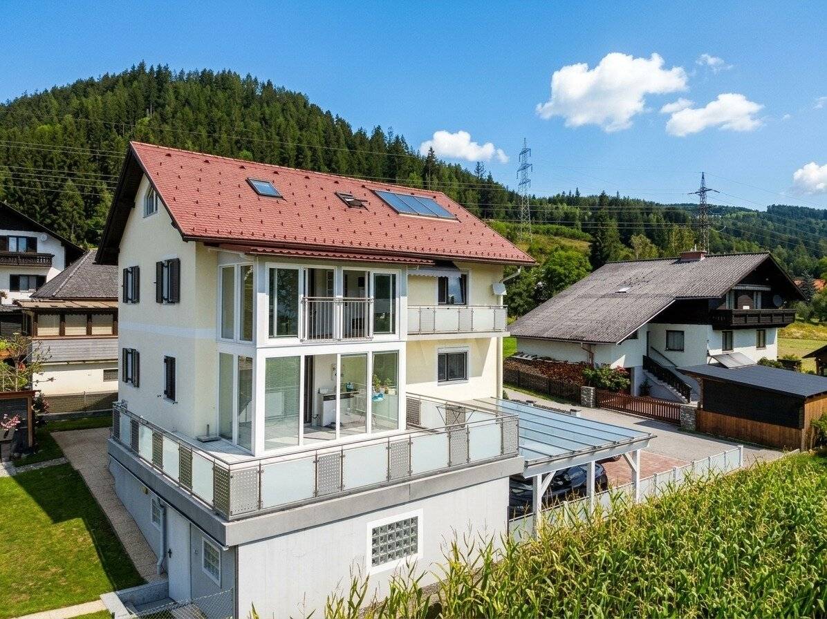 Viel Platz, Ruhe und Aussicht – Wohnhaus mit Pool in Top-Lage von Mürzhofen