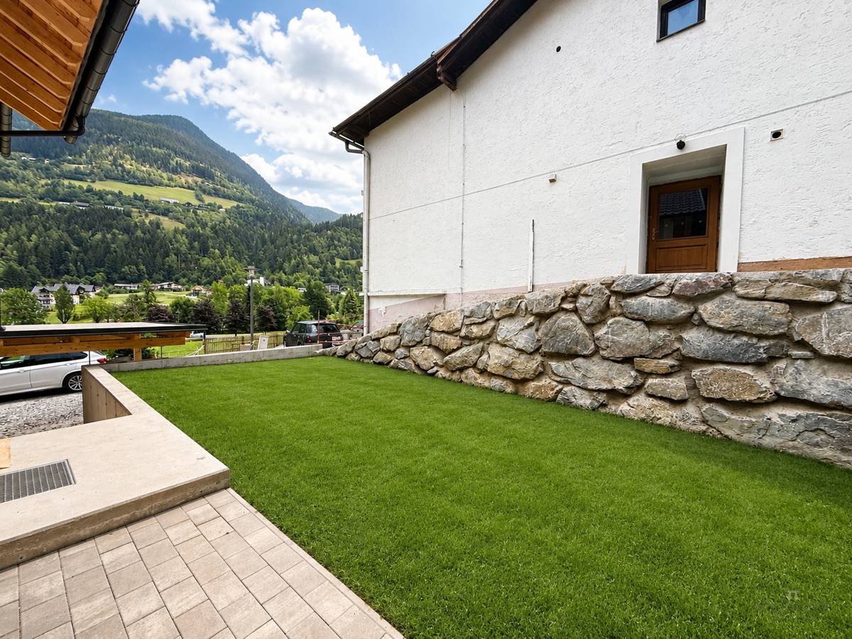 Terrace retreat and newly renovated Erdgeschosswohnung with mountain view