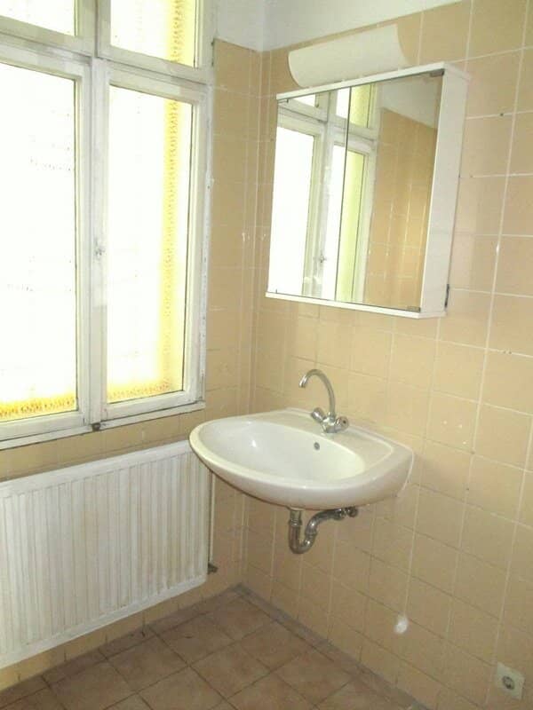 2-person flatshare or great single or couple apartment, open-ended