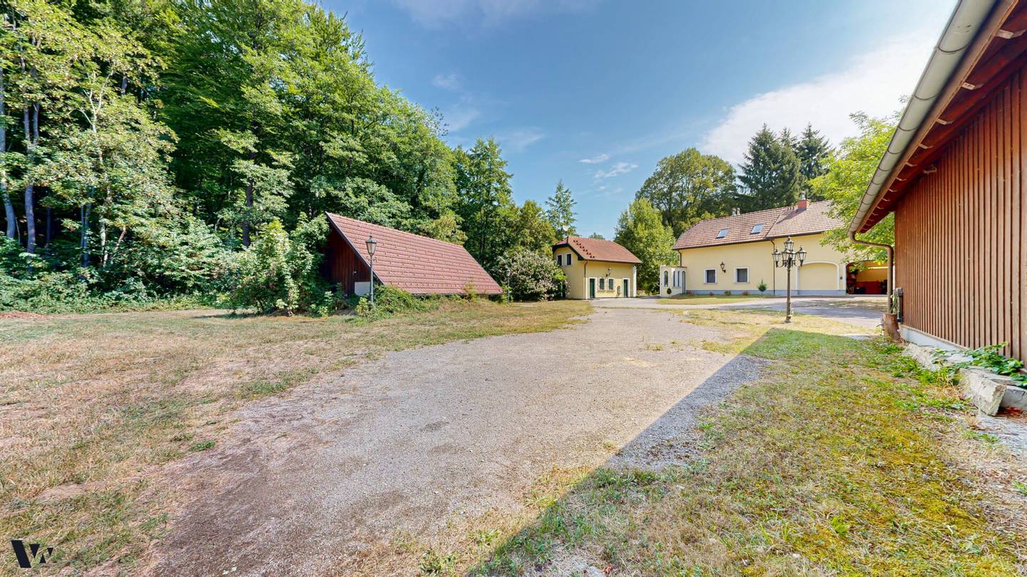 PRACHTVOLLES JAGDANWESEN | IDYLLISCHE ANLAGE IM WIENERWALD