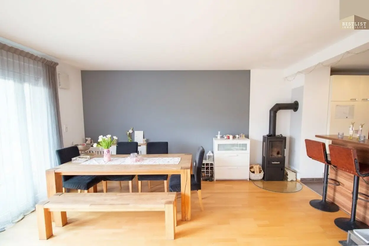 Modern semi-detached house in Gumpoldskirchen, 5 rooms, balcony, carport, underfloor heating