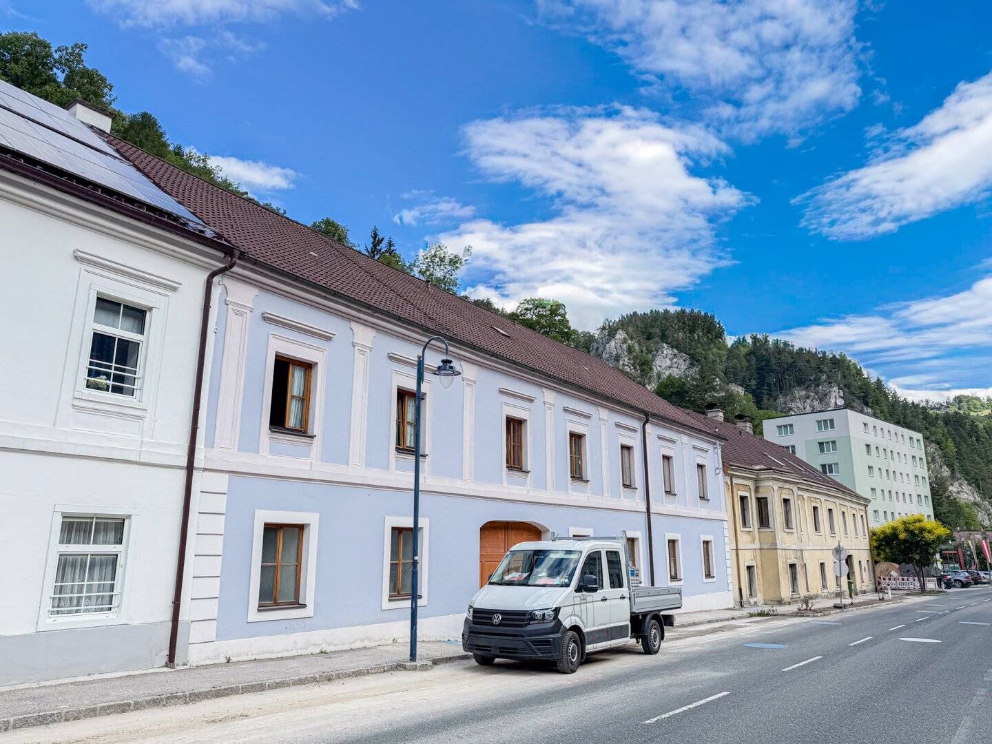 Zinshaus mit 5 Wohneinheiten zu verkaufen!