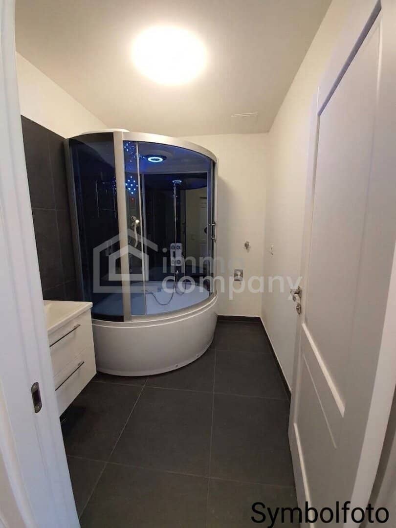 MODERN AND URBAN LIVING - Fitted Kitchen Included