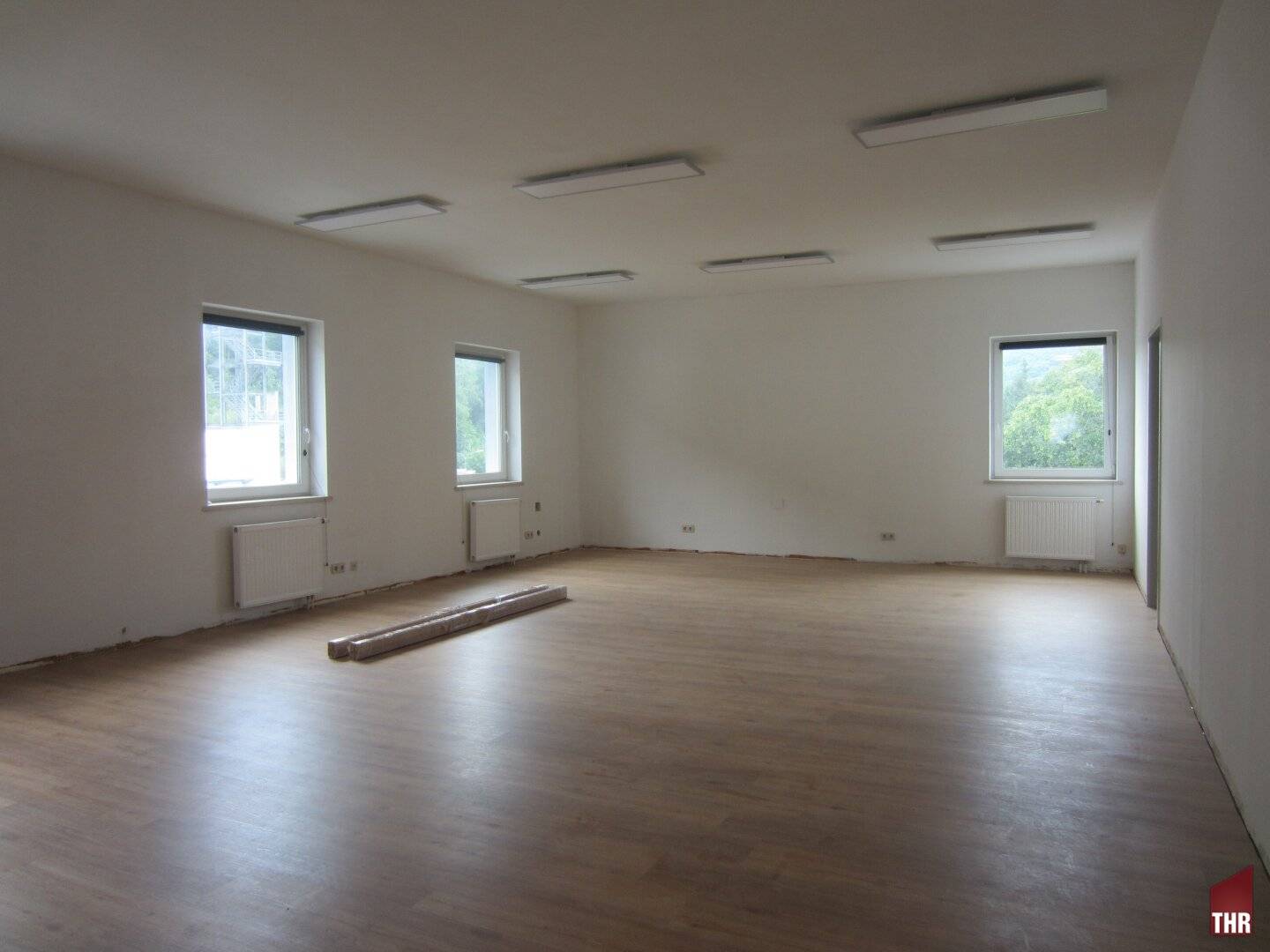 Büro in Frequenzlage mit Grünblick, angrenzend dem 14. Bezirk.