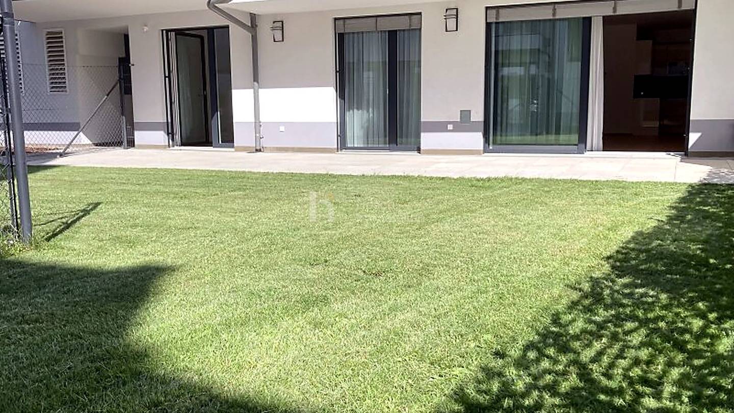 Gartenwohnung mit Hausgefühl – 3 Zimmer, große Terrasse und Eigengarten