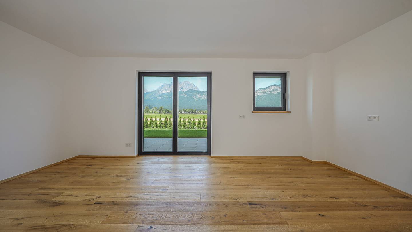 Ground floor apartment with private garden and panoramic view