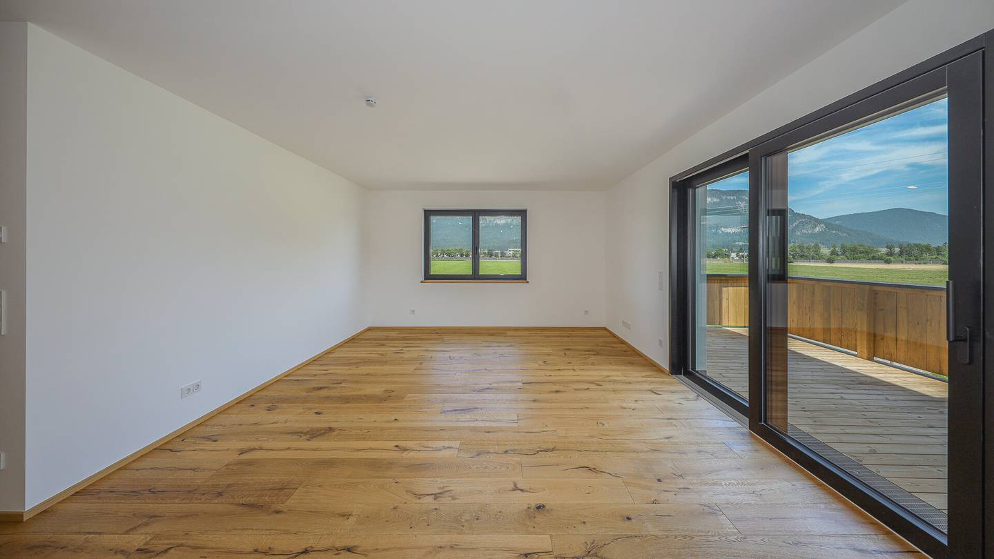 Lichtdurchflutete Wohnung mit panoramic view und Tiefgarage