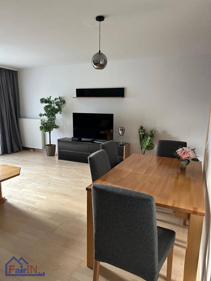 2-room apartment with loggia, air conditioning and elevator