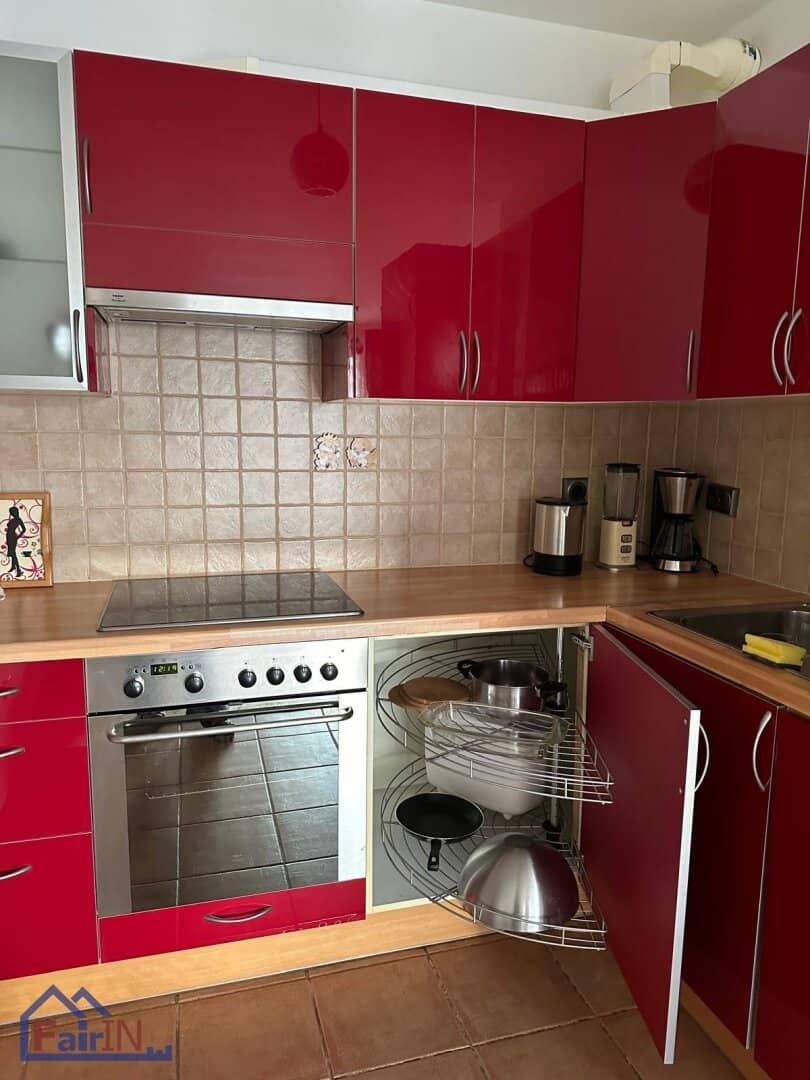 2-room apartment with loggia, air conditioning and elevator