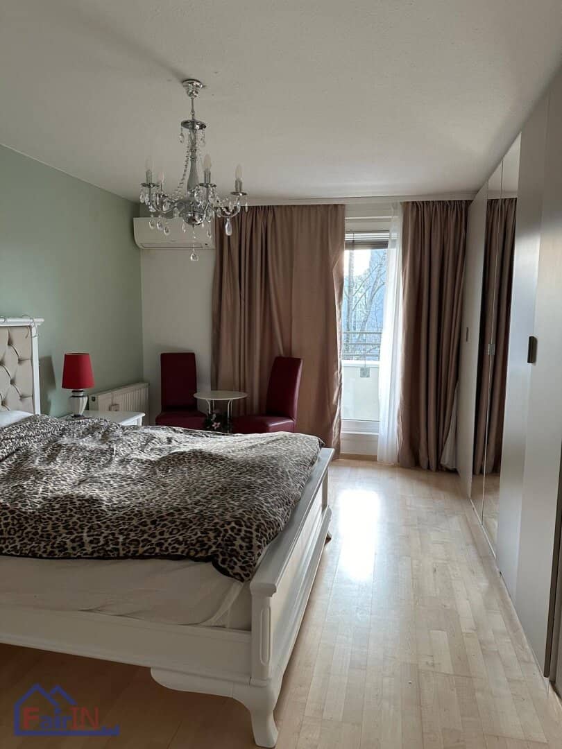 2-room apartment with loggia, air conditioning and elevator