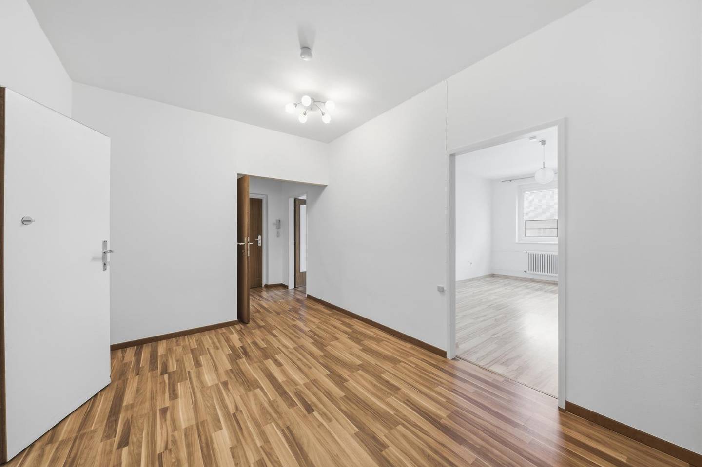 Helle Wohnung mit Loggia in familienfreundlicher Lage