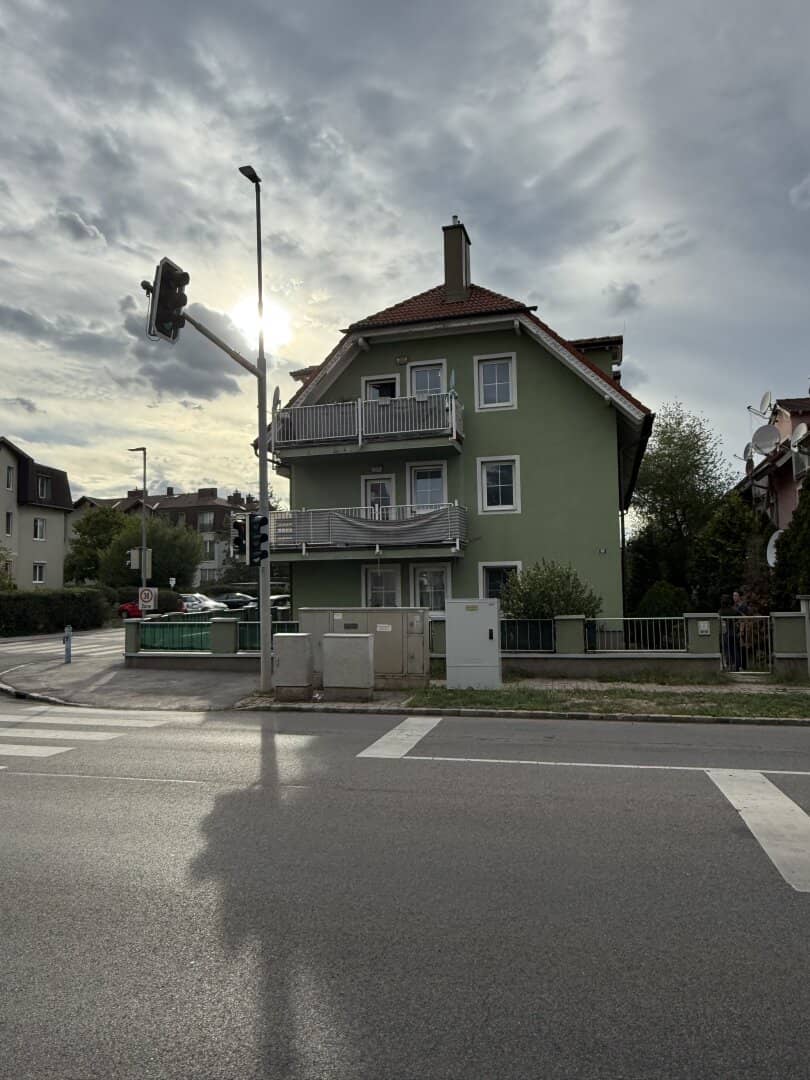 2542 Kottingbrunn – Investment property: 9 rented apartments plus expansion to 13 units