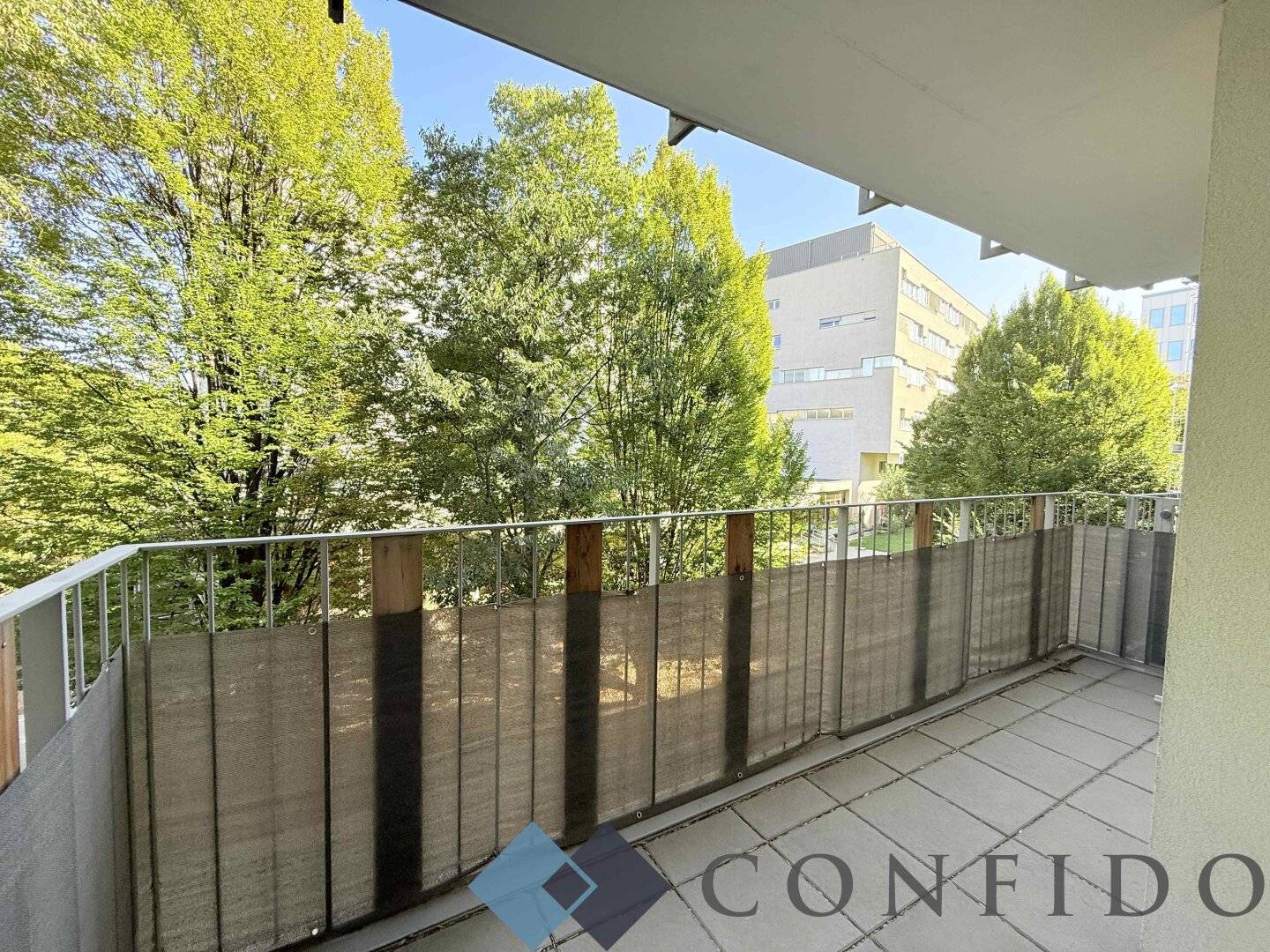 Moderne 4 Zimmerwohnung mit Balkon nahe AKH - Garagenplatz inklusive!