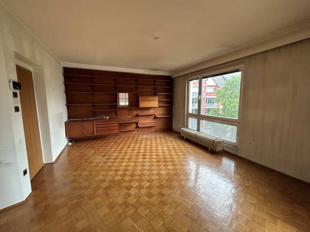 Apartment with loggia on the 6th floor with elevator near Vienna city centre