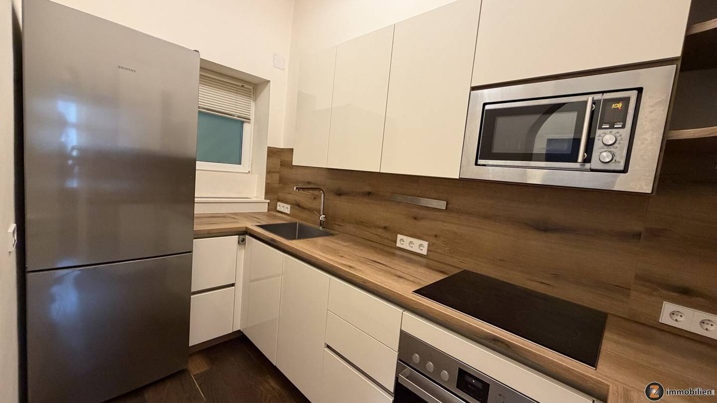 Bright 2-room apartment in central location