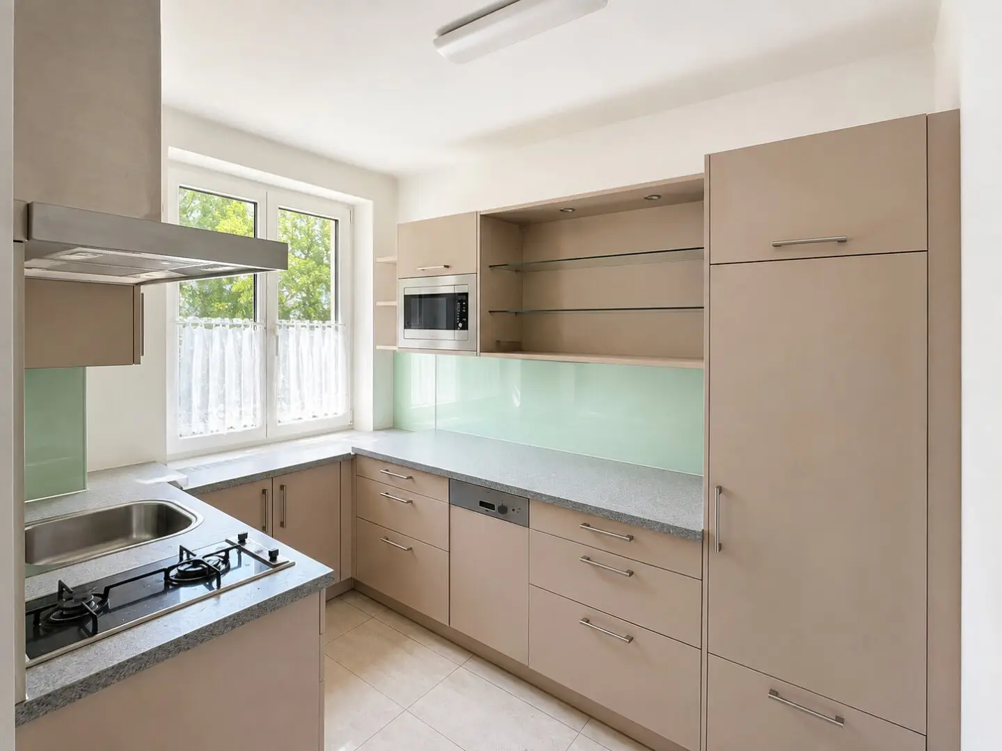 Perfekte WG-Wohnung in 1050 Wien | 89 m² | 3. Stock mit Lift