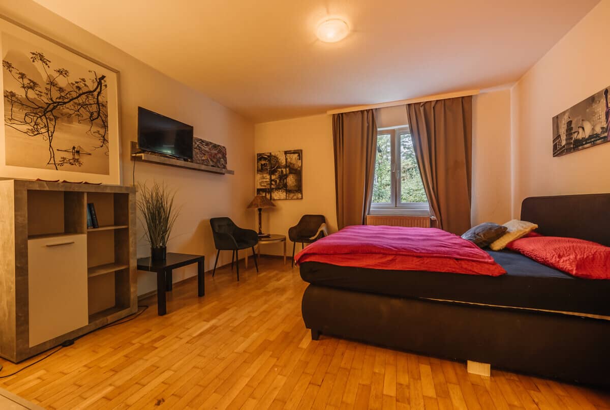 Central apartment investment with six compact units