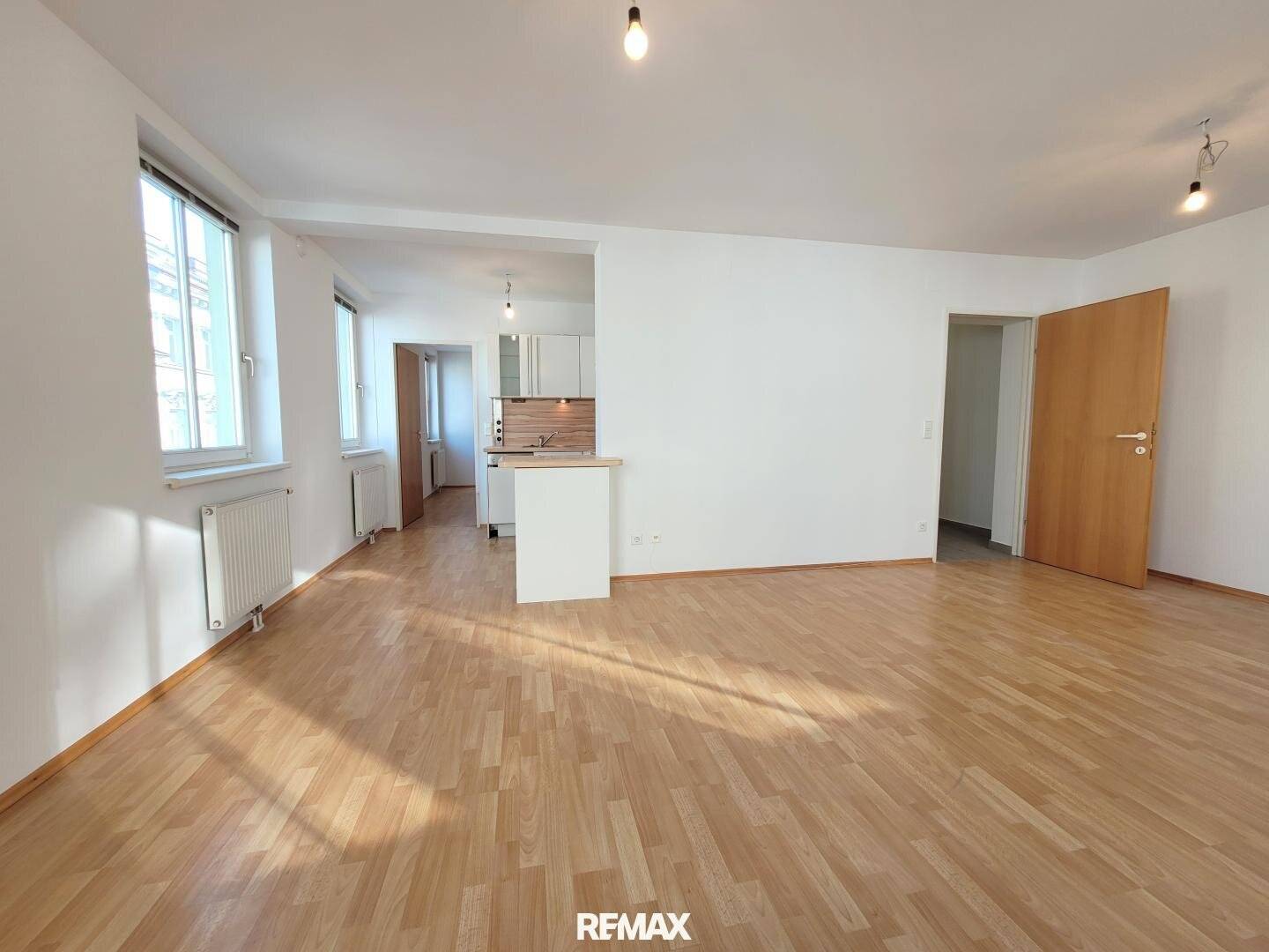 Wohnzimmer blick zur Küche