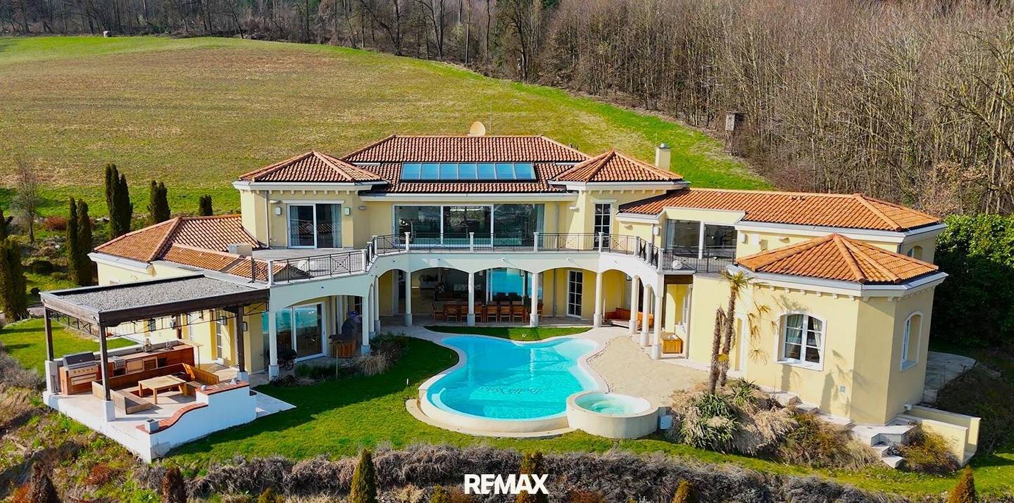 Dream Location Dream House