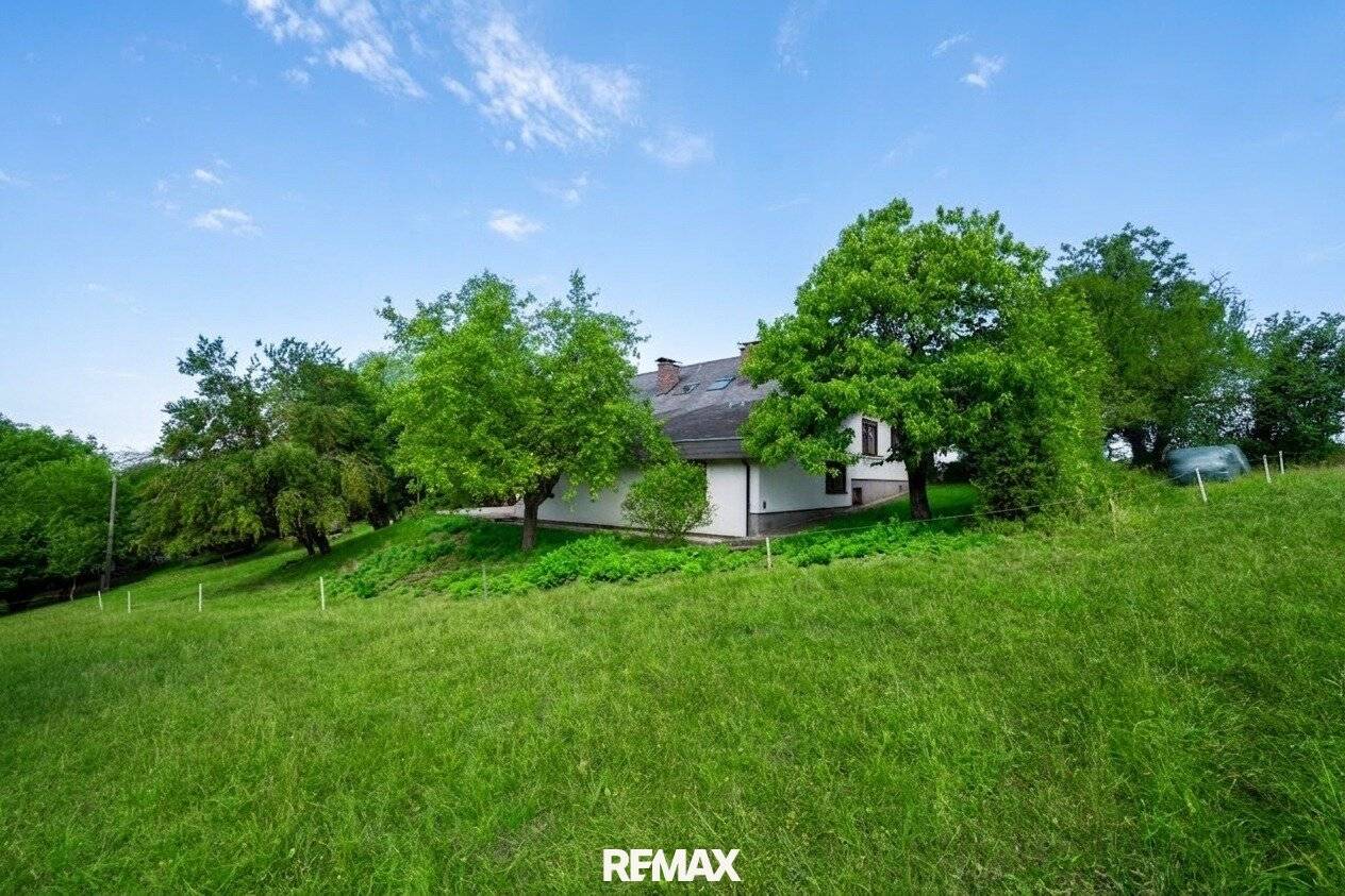 ST. ULRICH | 430 m² WOHN- NUTZFLÄCHE | 2.291 m² GRUNDSTÜCK! Wohnjuwel umgeben von Ruhe &amp; Natur in exklusiver Lage von St. Ulrich!