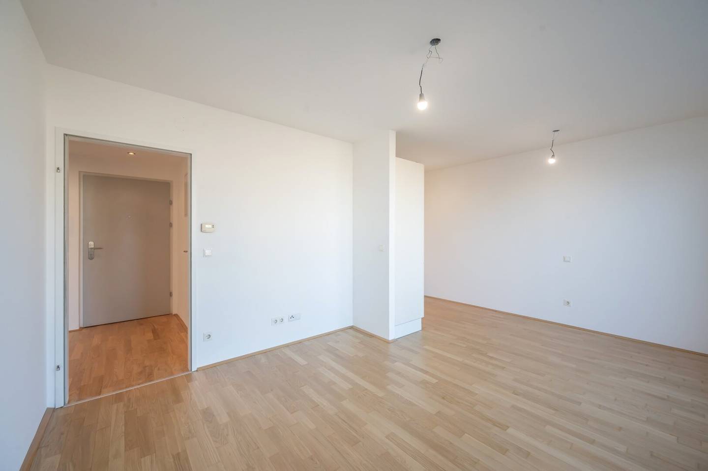 Provision-free RARITY Best location in the 09th district 2-room new build apartment with great terrace Park view on 5th floor