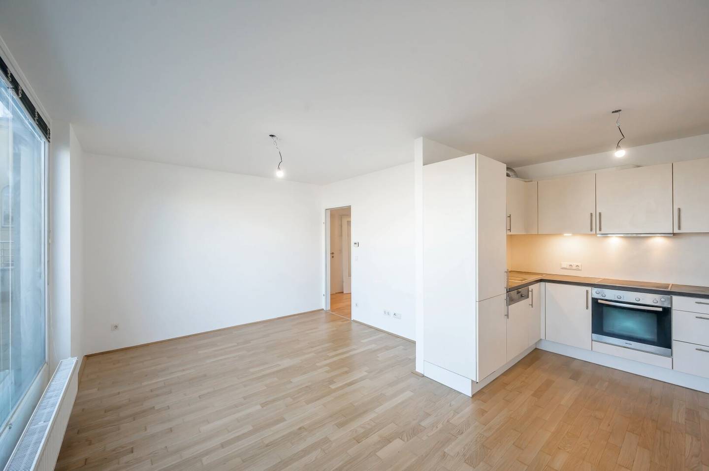 Provision-free RARITY Best location in the 09th district 2-room new build apartment with great terrace Park view on 5th floor
