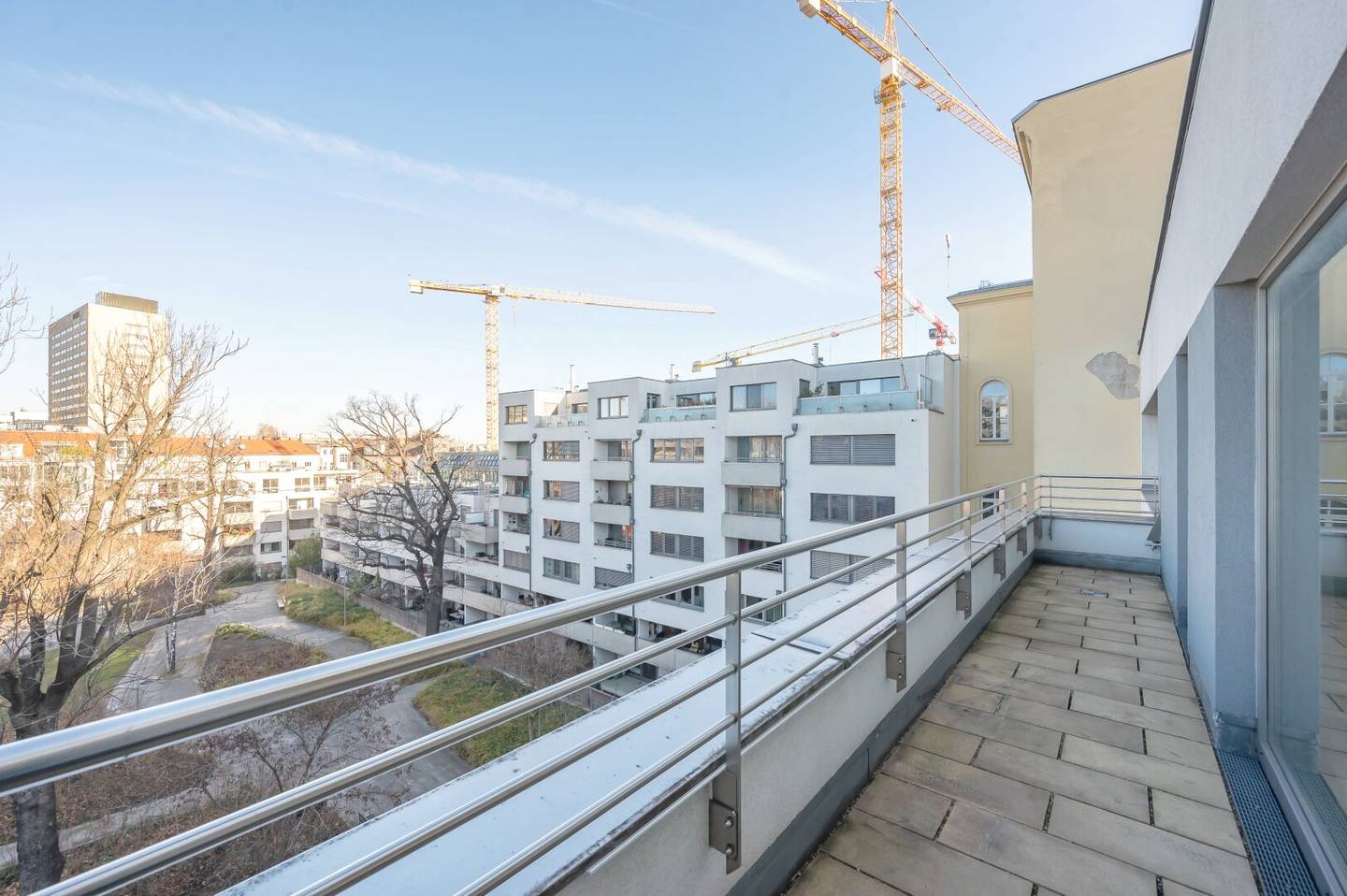 Provision-free RARITY Best location in the 09th district 2-room new build apartment with great terrace Park view on 5th floor