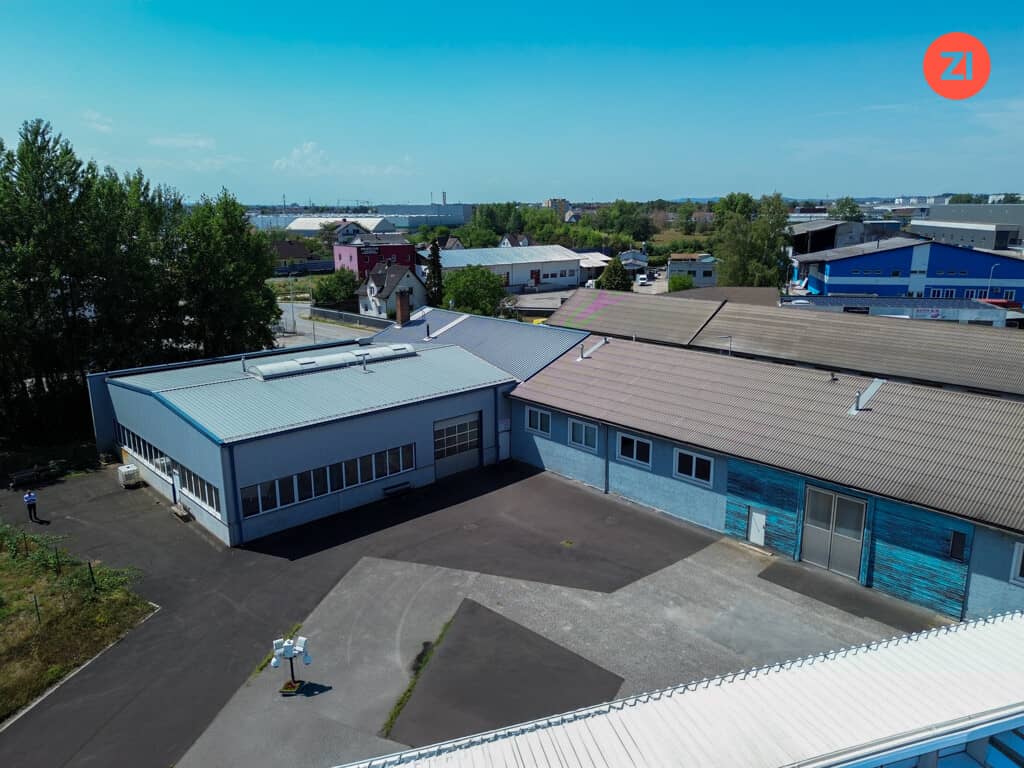 Helle Loftwohnung direkt an der neuen Eisenbahnbrücke