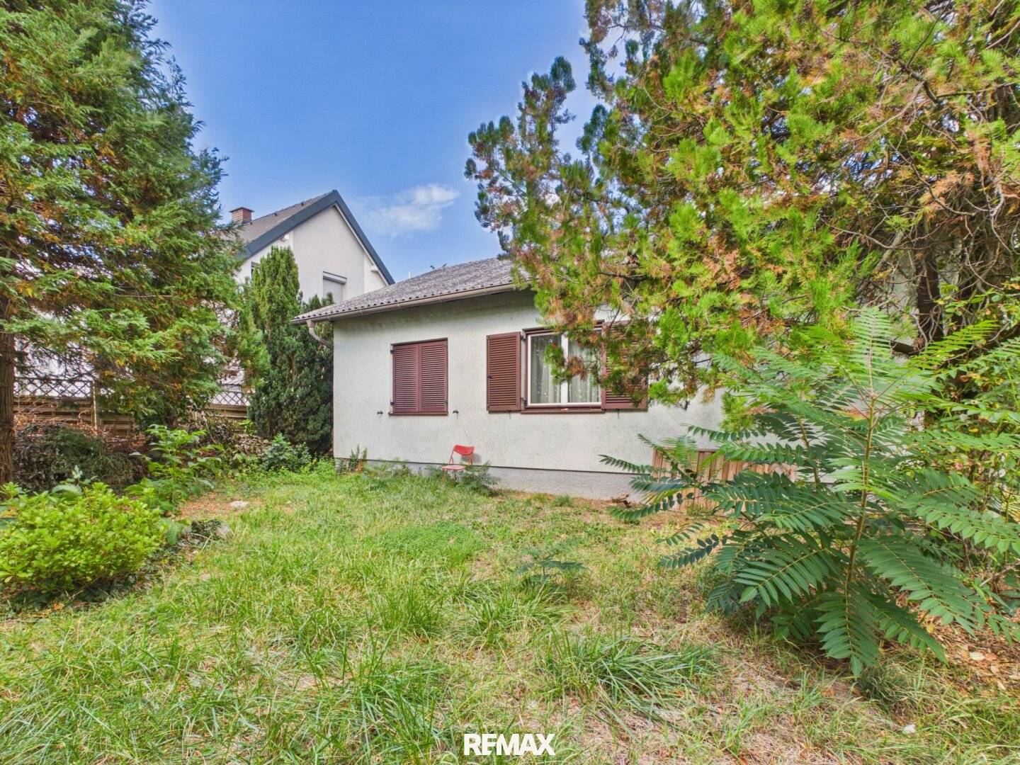 Small gingerbread cottage on private land in an idyllic setting in Landegg for sale