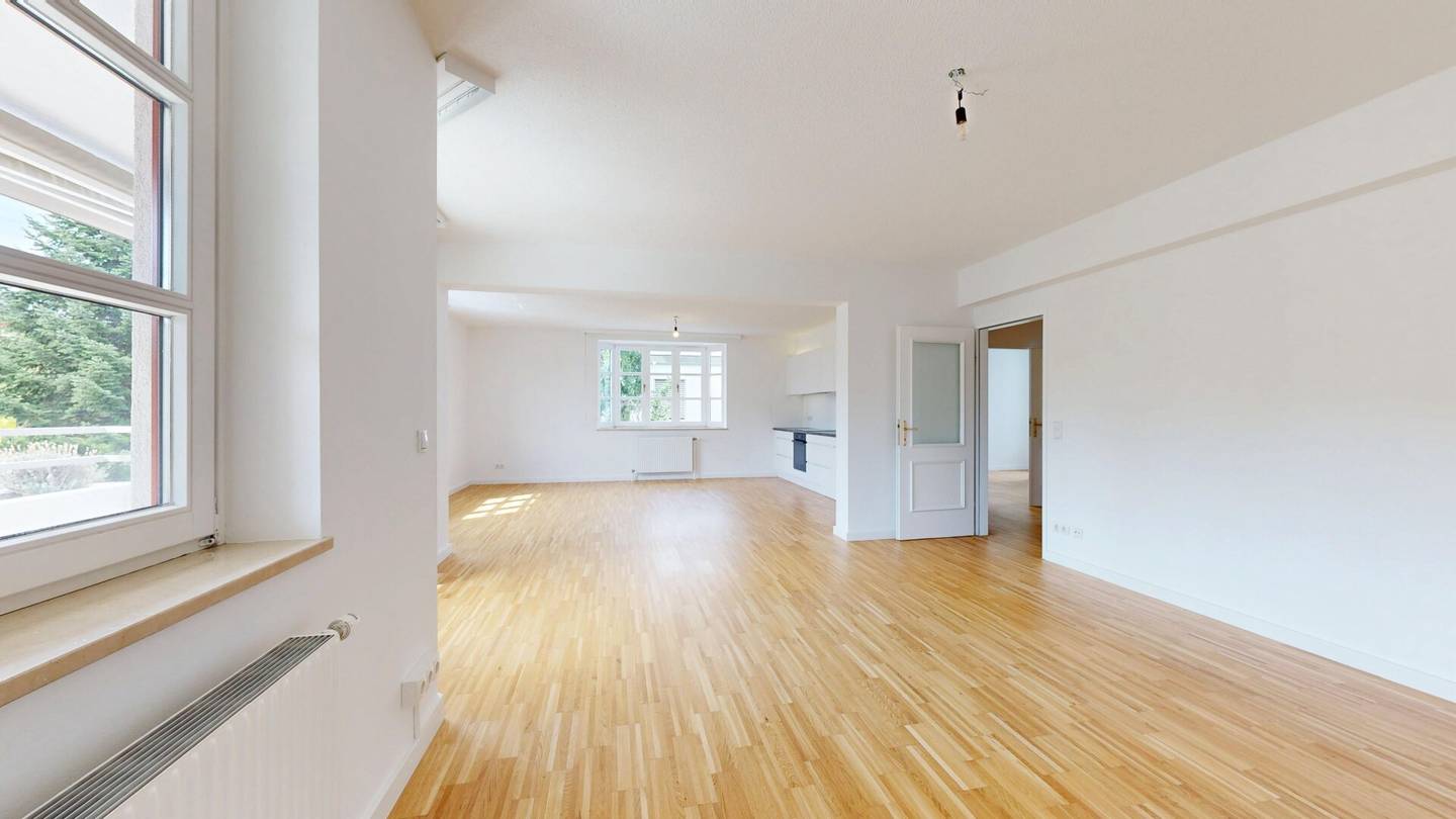 Representative living near Schönbrunn | 6 rooms | 2 terraces and loggia | many extras