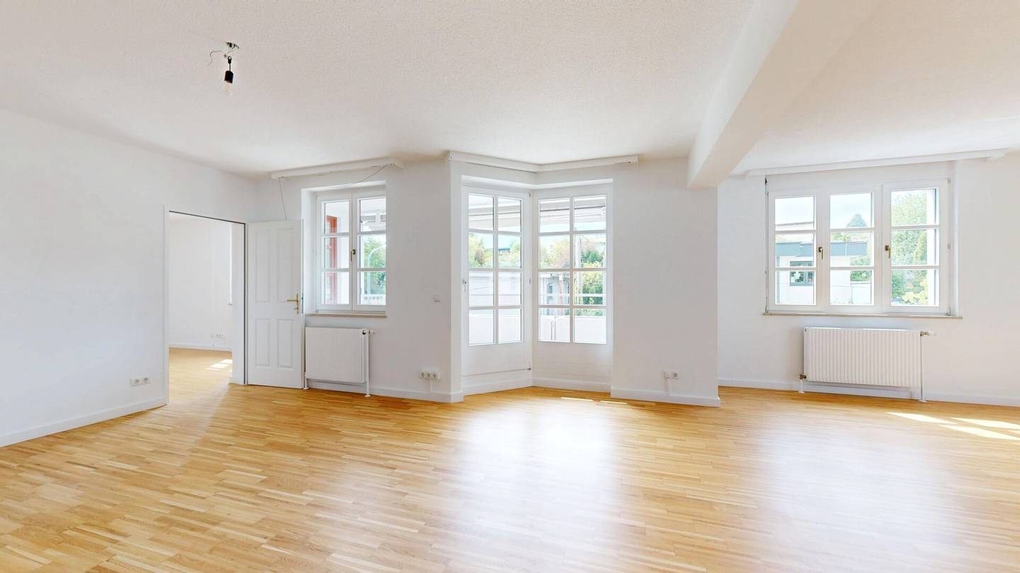 Representative living near Schönbrunn | 6 rooms | 2 terraces and loggia | many extras