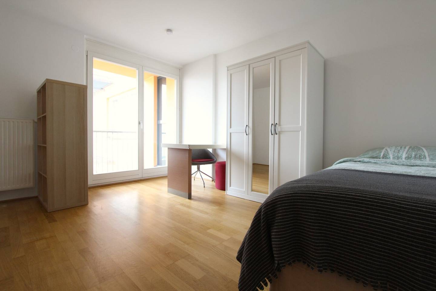 Short-term rental Charming 1-room apartment with loggia