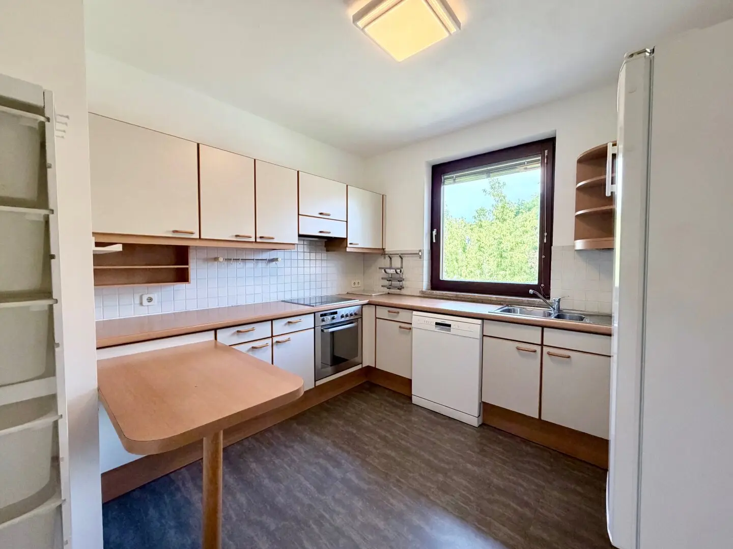 Großzügig wohnen in Graz-St. Peter – 94 m² mit Balkon & Tiefgarage