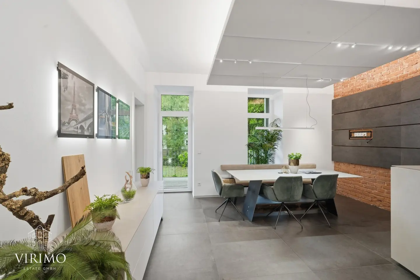 Außergewöhnliches Wohnpotenzial im Stockhofviertel – 3,5 Zimmer, großer Balkon, Allgemeingarten & vielseitige Nebenflächen